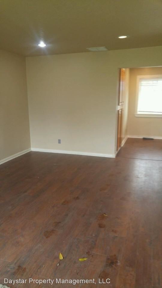 16362 Hiram Ave - Photo 2 of 15