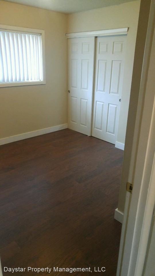 16362 Hiram Ave - Photo 3 of 15