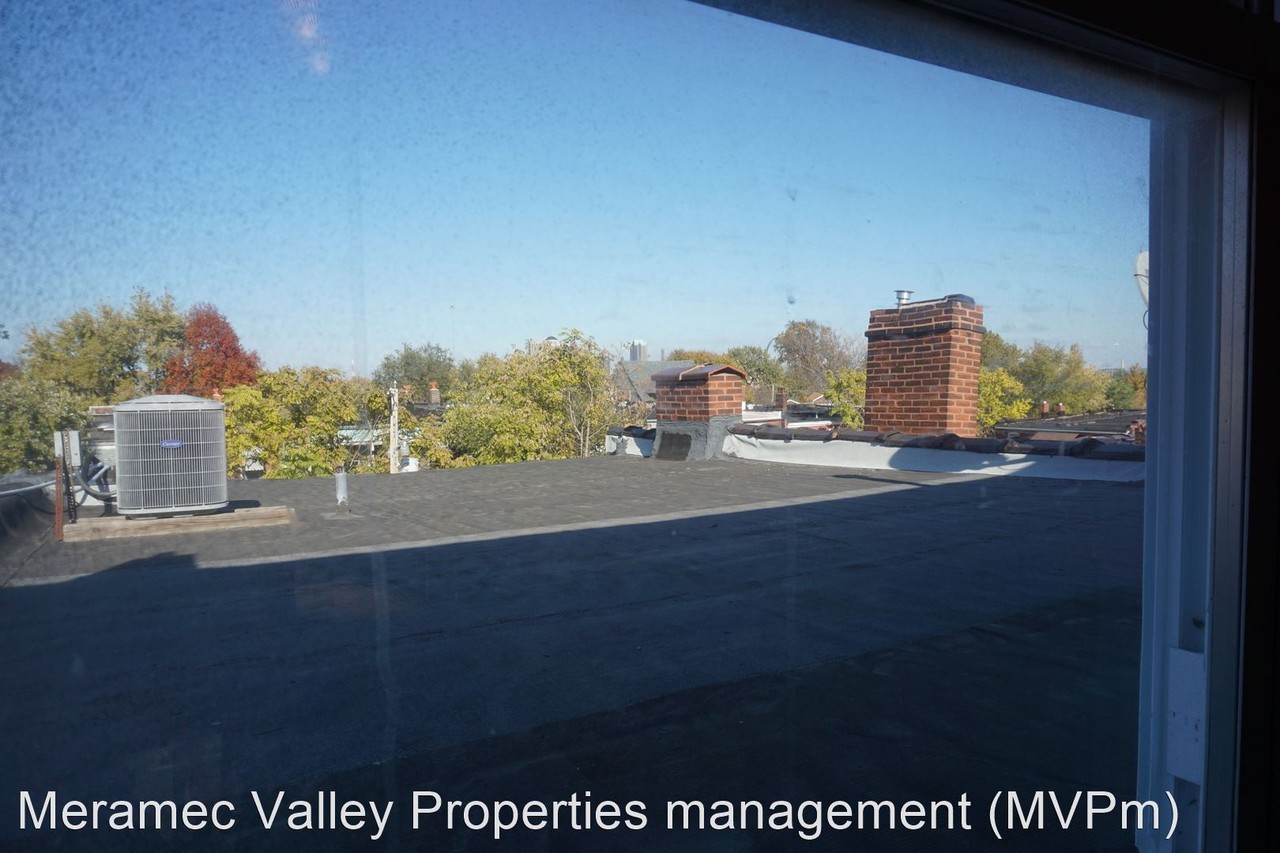 2027 Russell Blvd. - Photo 3 of 14