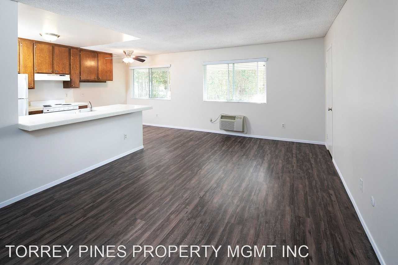 4645 Palm Avenue - Photo 3 of 10