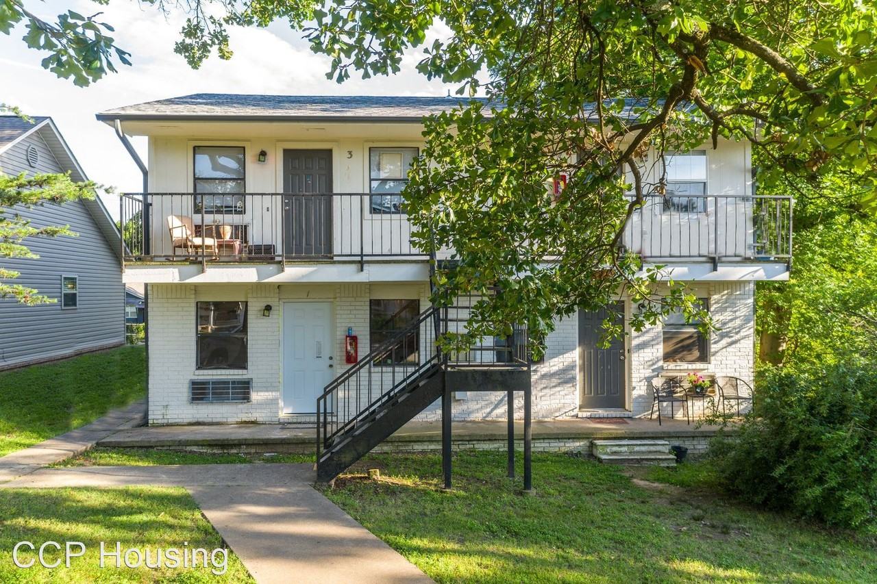 1704 South T Street - Photo 2 of 13