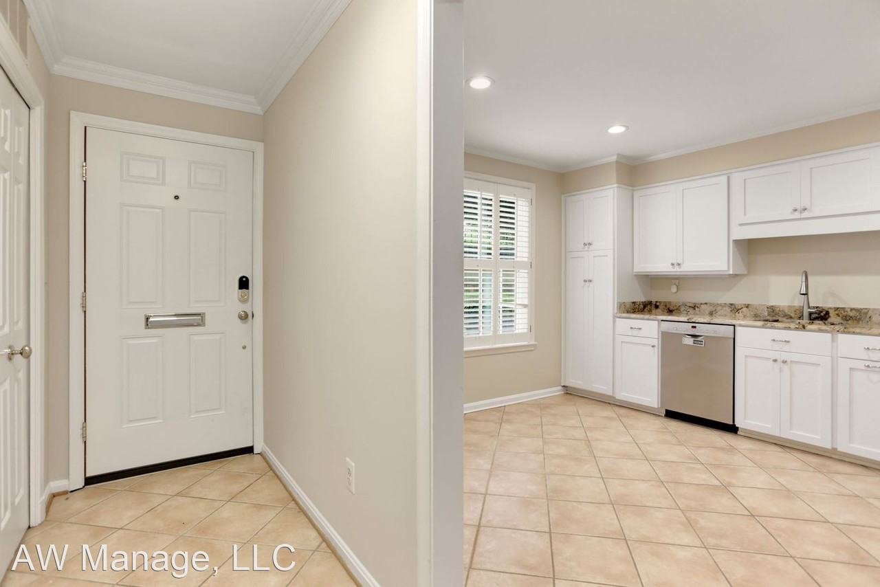 4821 Sangamore Rd - Photo 3 of 30