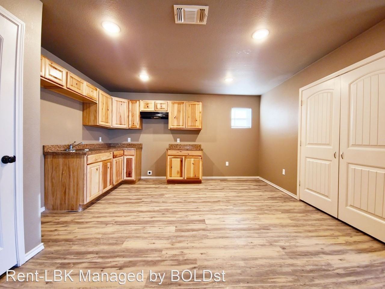 508 47th St - Photo 2 of 12