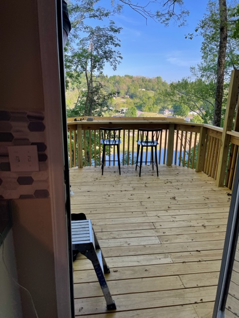 348 River Rd - Photo 5 of 22