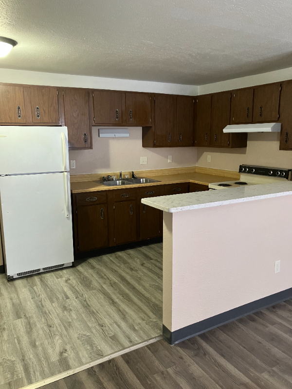 1199 Cormier Rd #4 - Photo 3 of 5