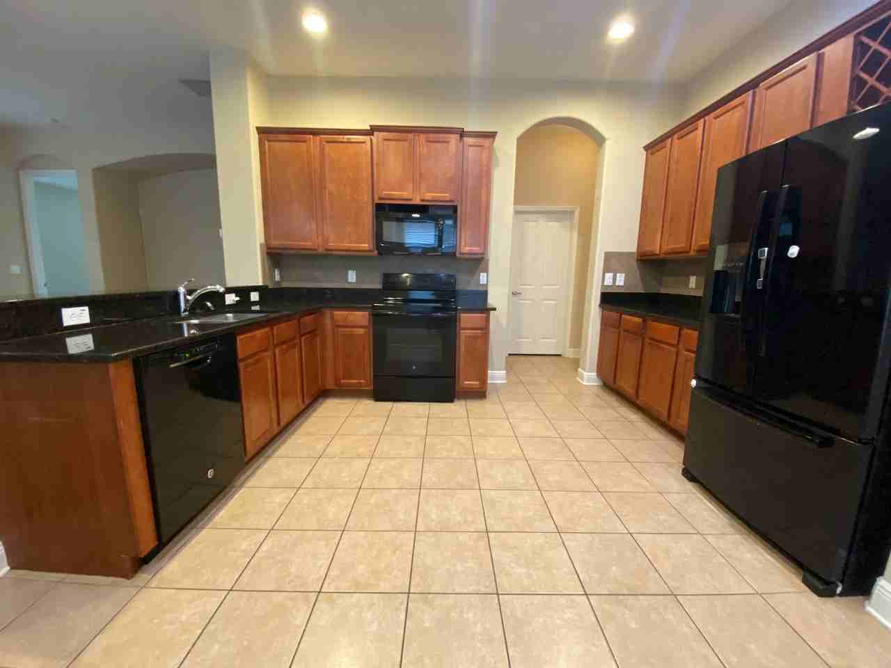 7212 S Saint Patrick St #1 - Photo 3 of 9