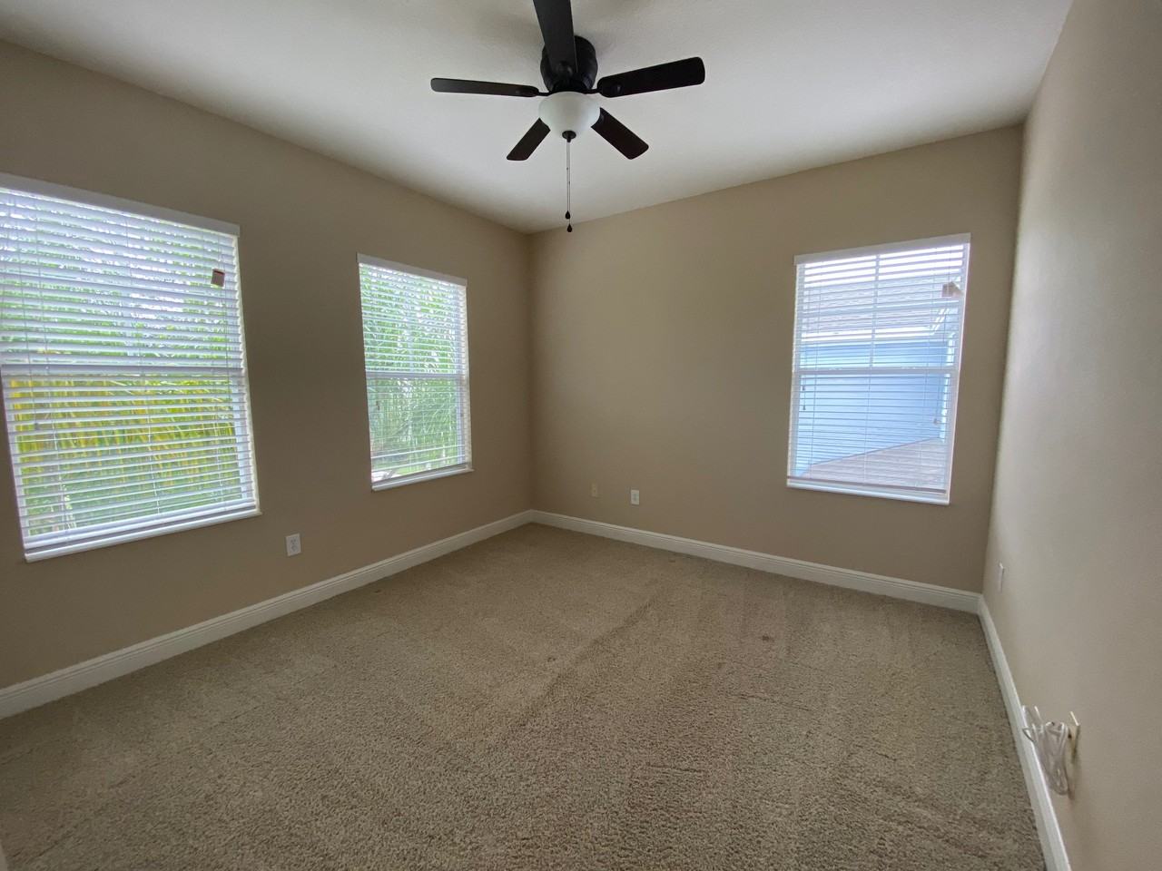 7212 S Saint Patrick St #1 - Photo 4 of 9