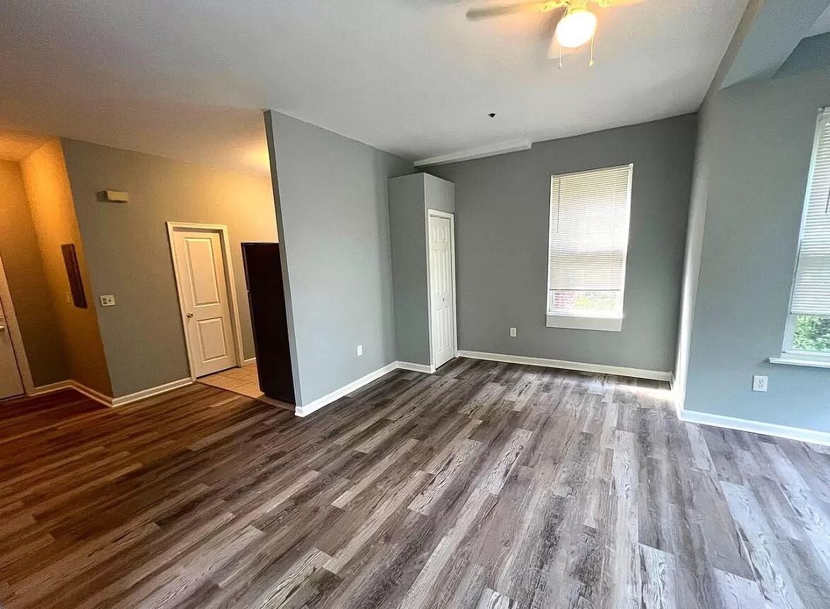 1711 West Tioga Street - Photo 3 of 11