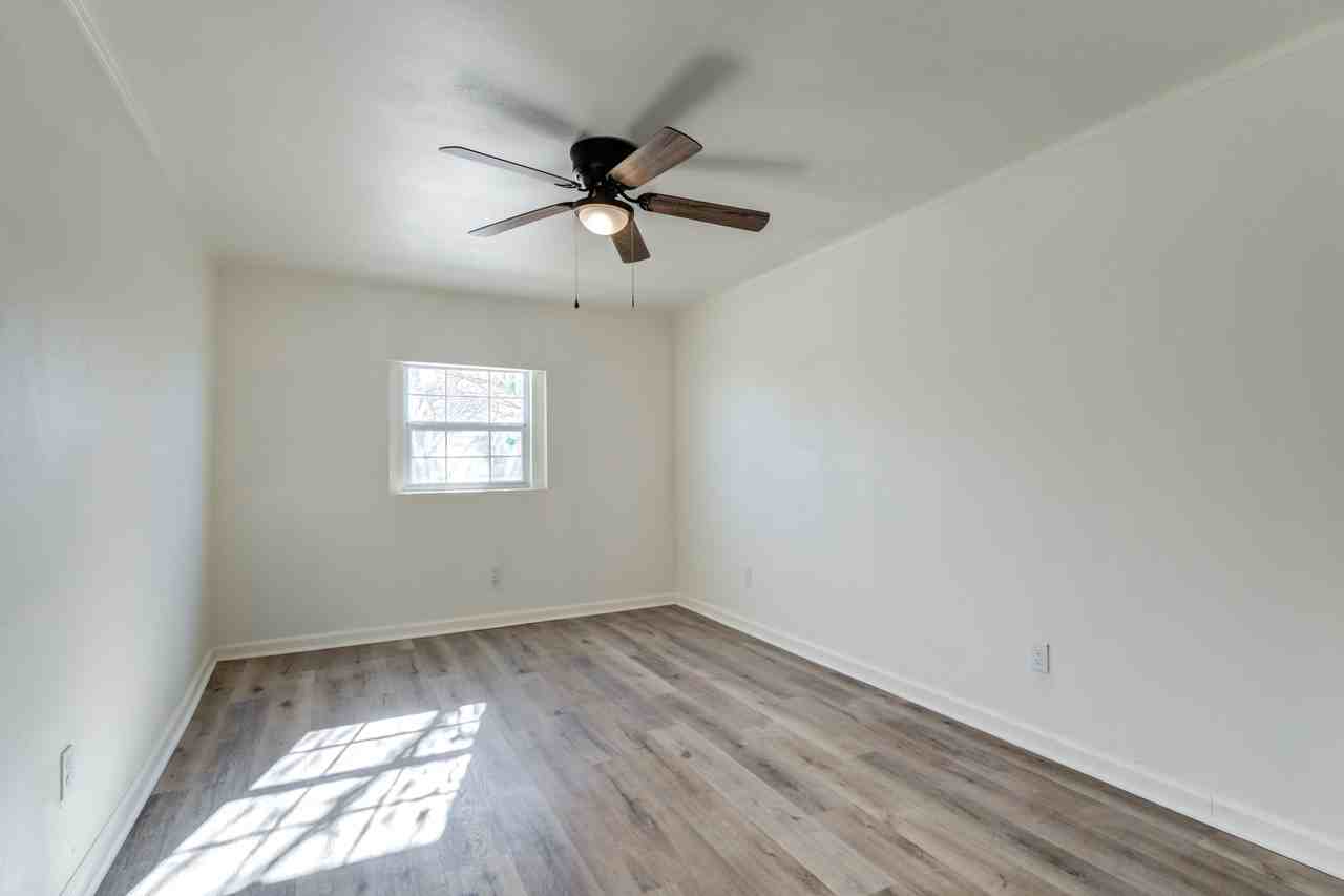 2516 2nd St #1 - Photo 5 of 10