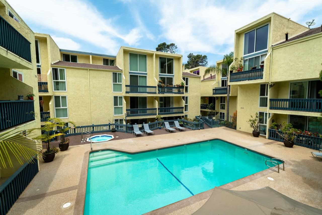 17250 Sunset Blvd - Photo 2 of 4