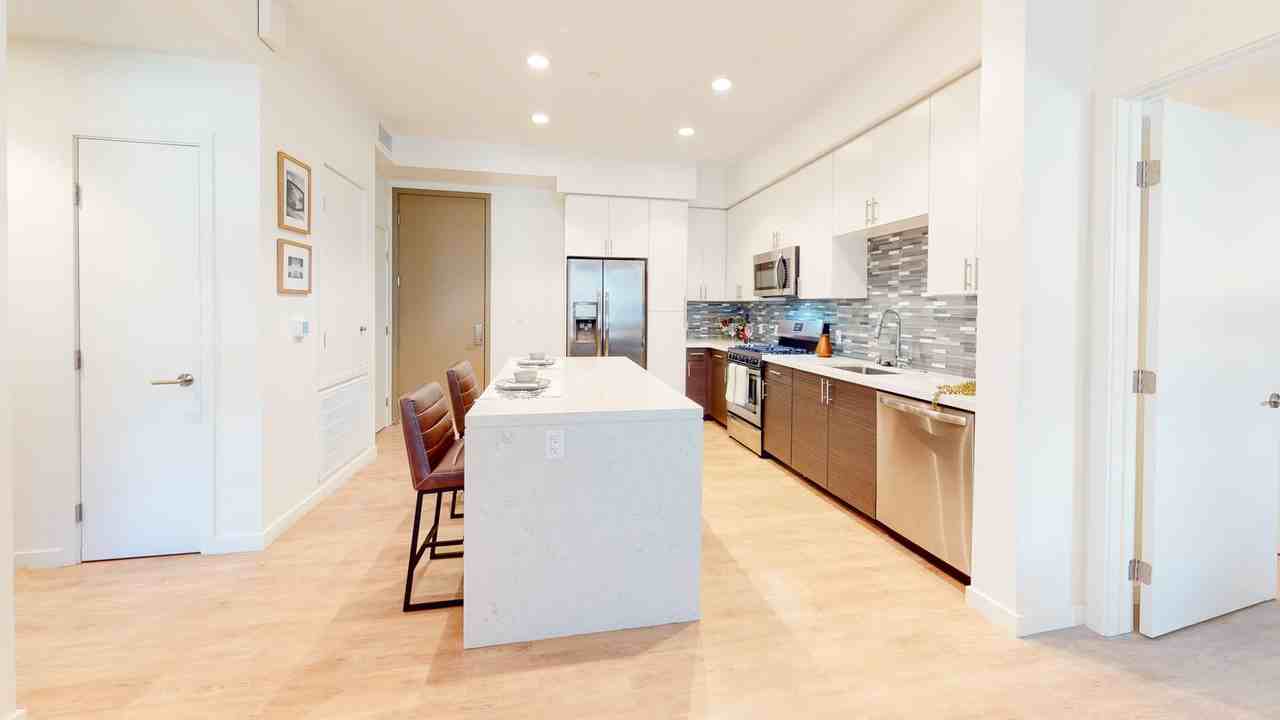 Urbana Chula Vista Luxury Apartments - Photo 6 of 50