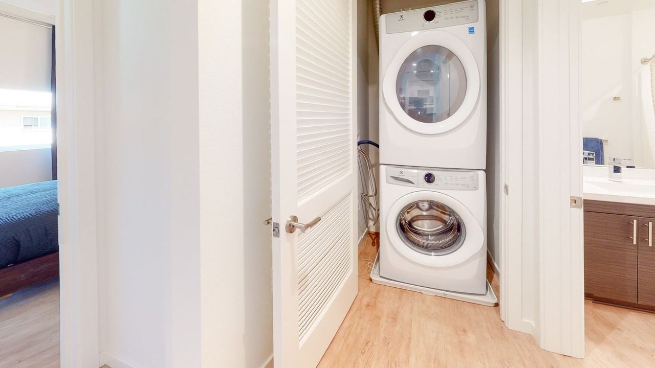 Urbana Chula Vista Luxury Apartments - Photo 7 of 50