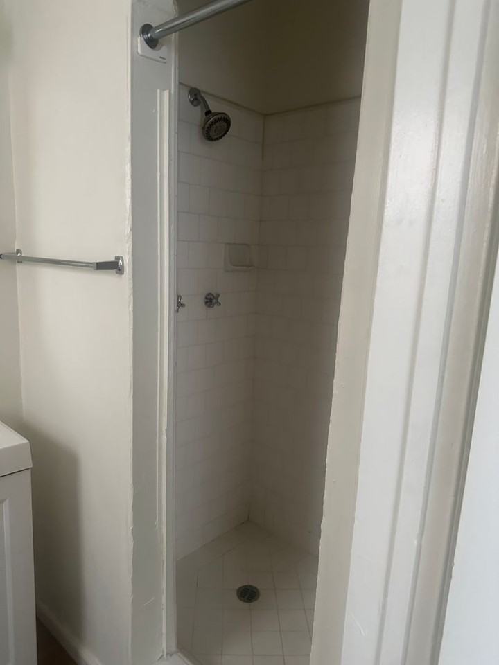 1772-1782 ORCHID AVE. - Photo 5 of 12