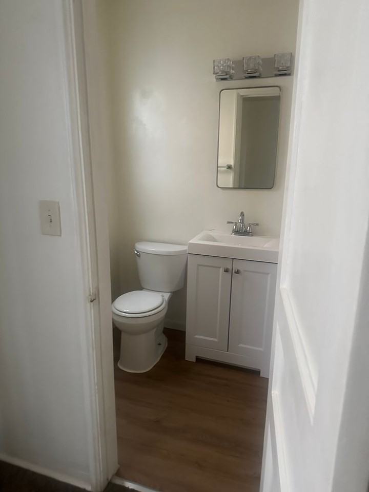 1772-1782 ORCHID AVE. - Photo 6 of 12