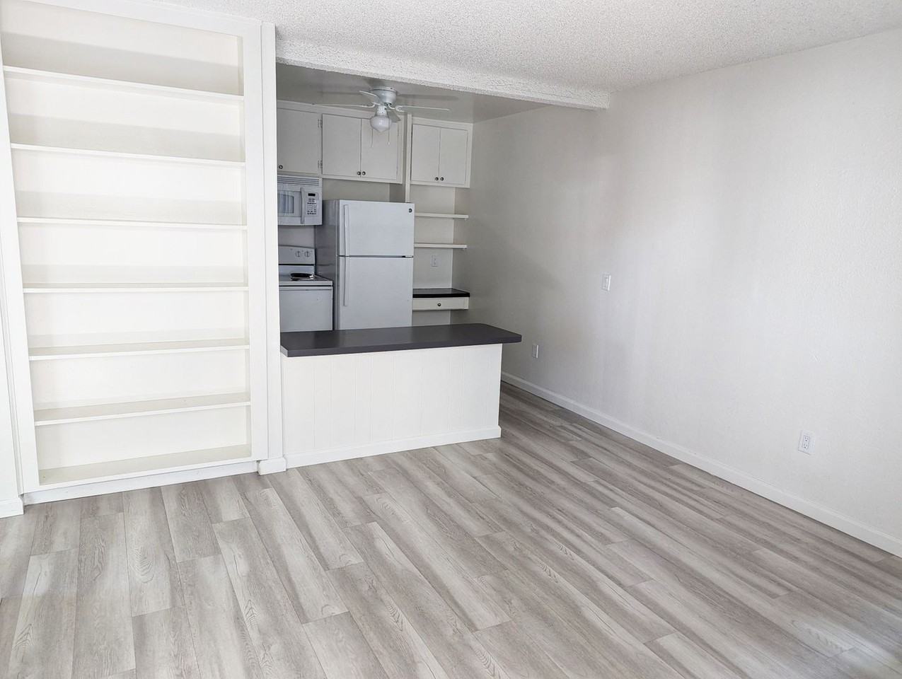 Vista Capri Apartments in Kearny Mesa - Photo 5 of 41