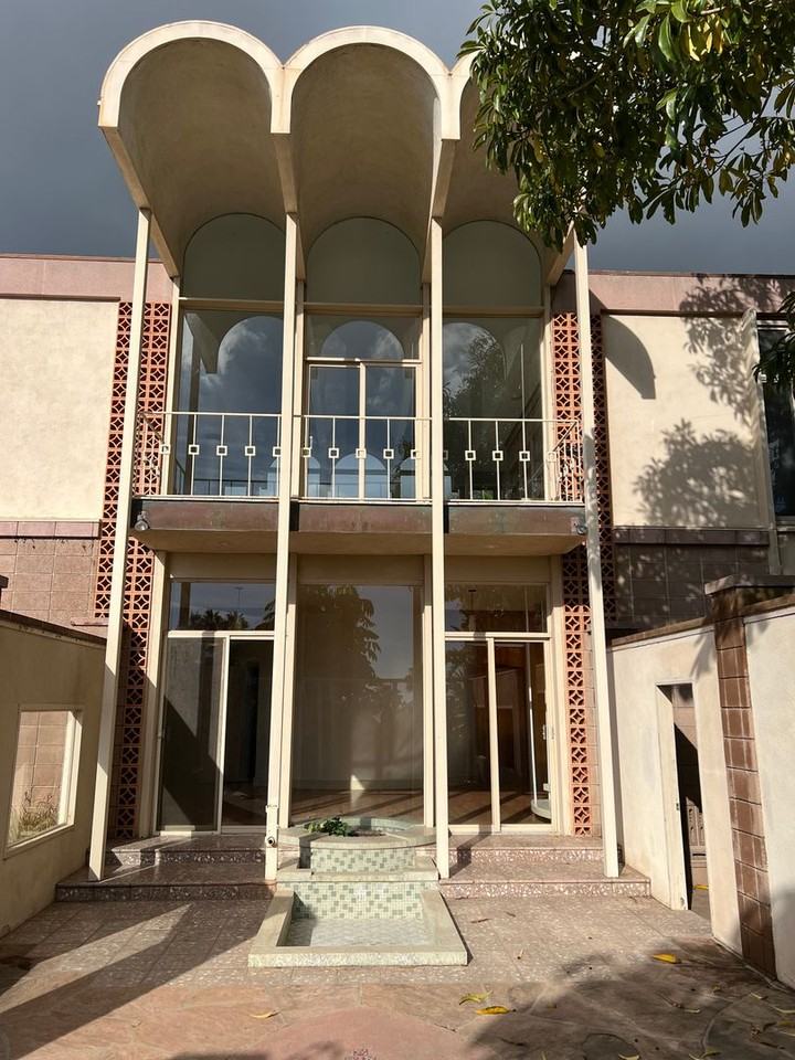 Cravens 1795 & 1795.5 - Photo 2 of 21