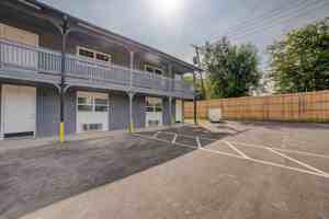 featured image of 2432 E 10th St