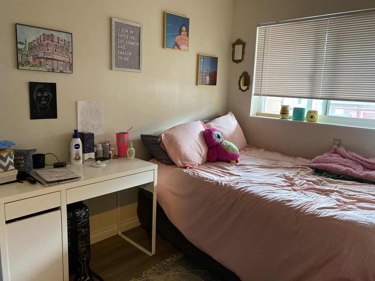 Adams Court Apartments - Photo 6 of 11