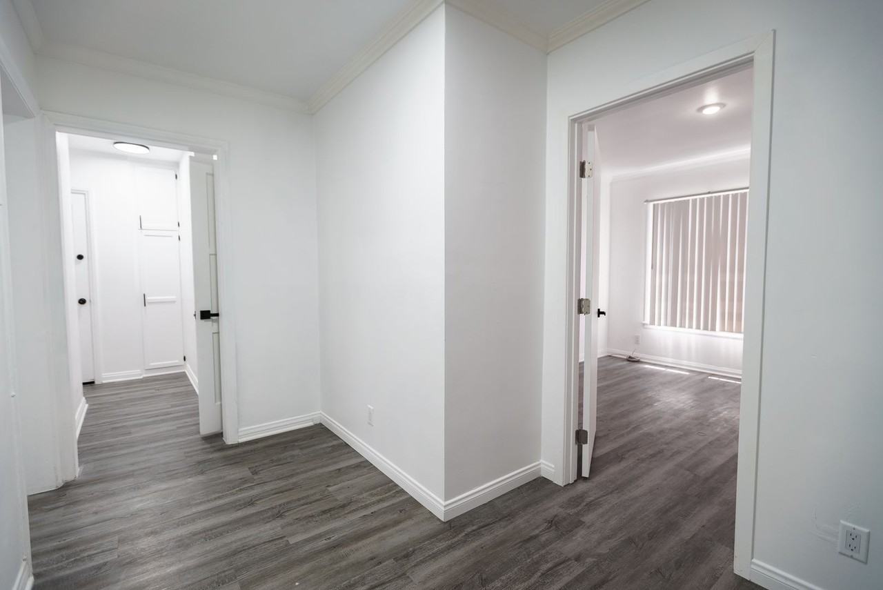 410 Veteran Avenue - Photo 5 of 15