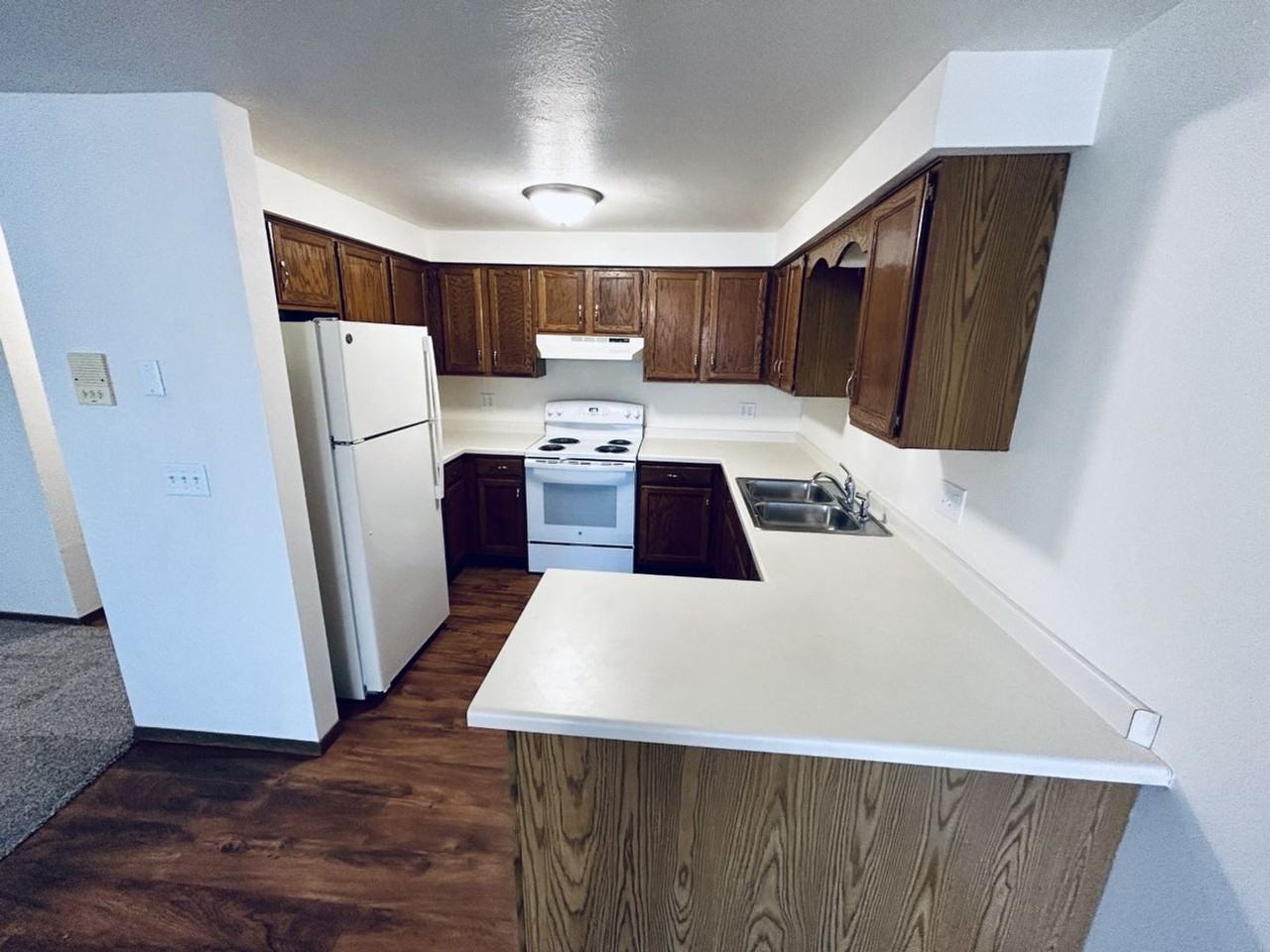 Ashview Terrace - Photo 7 of 18