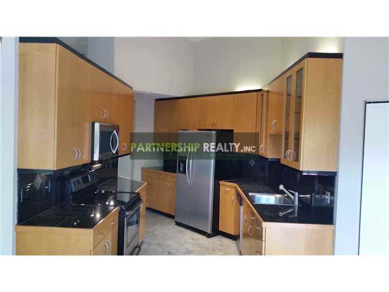 17277 Hampton Boulevard - Photo 2 of 11