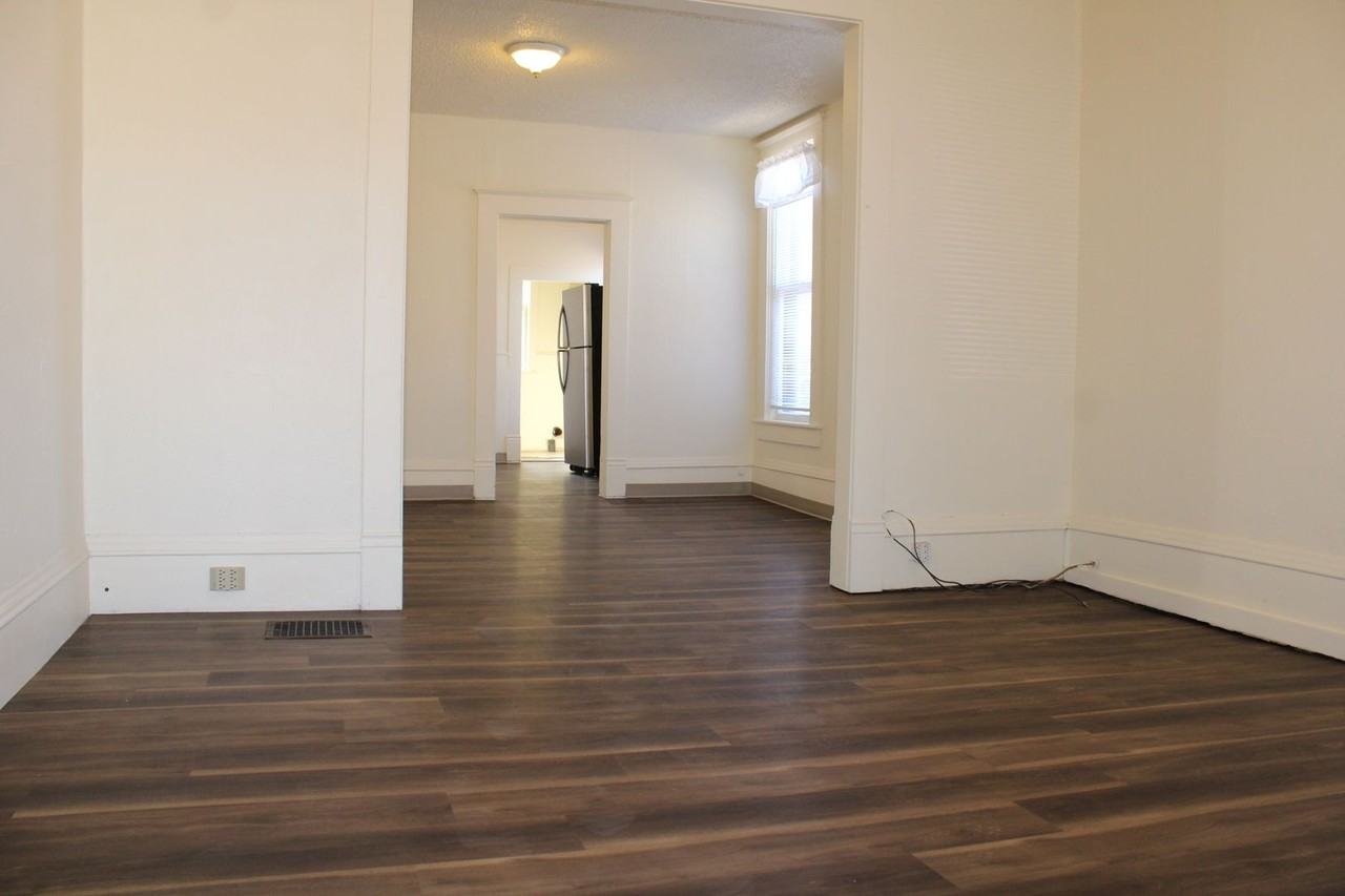 324 - 326 W Routt Ave - Photo 2 of 13