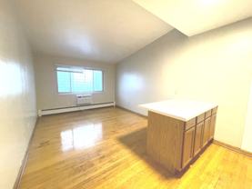 1112 Knapp - Photo 1 of 1
