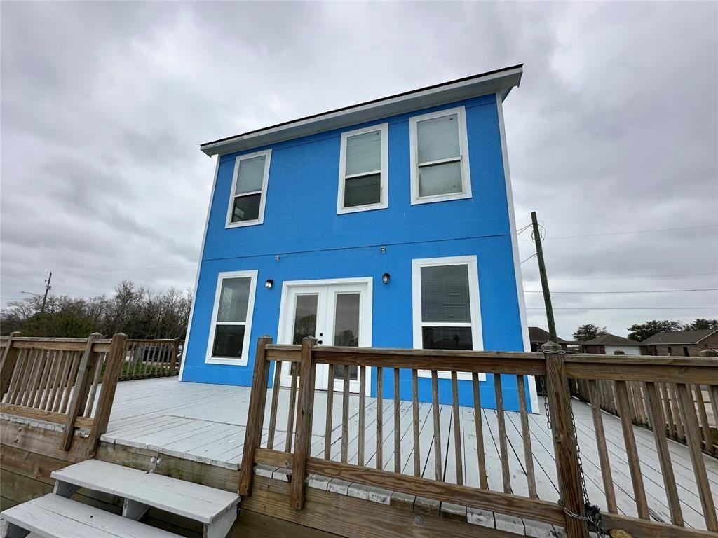 2730 Avenue D - Photo 2 of 27