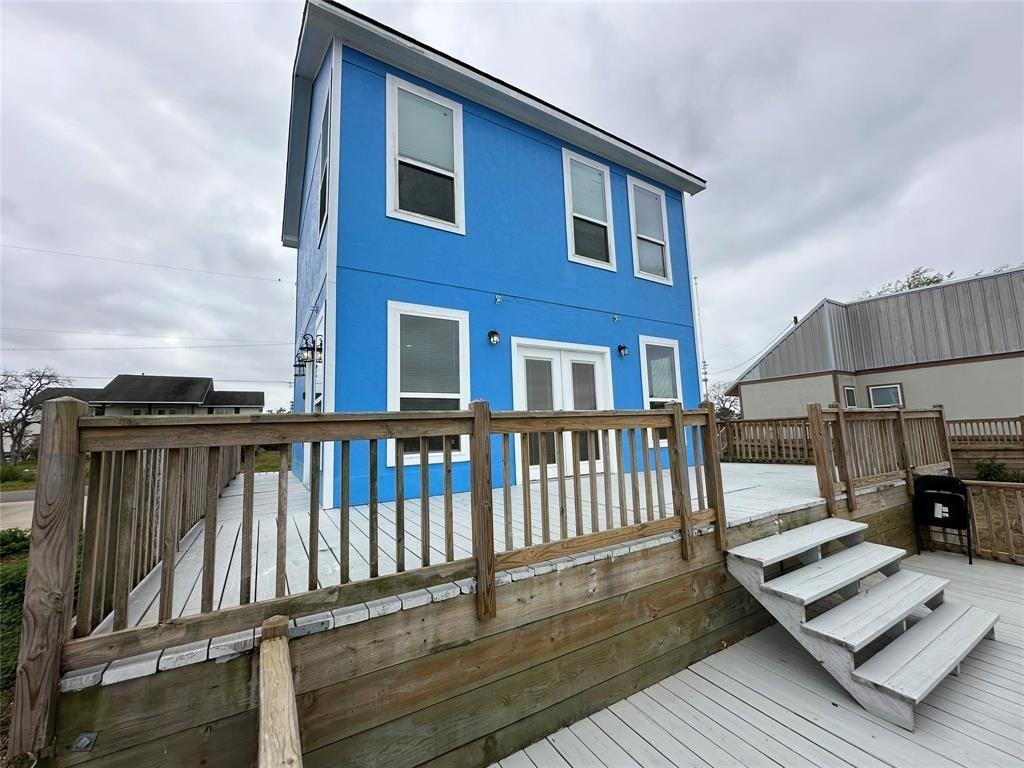 2730 Avenue D - Photo 3 of 27