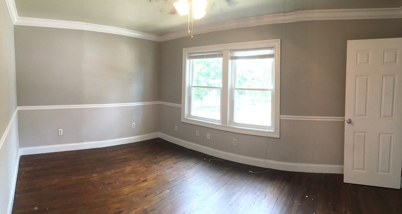 234 N Summit - Photo 6 of 36