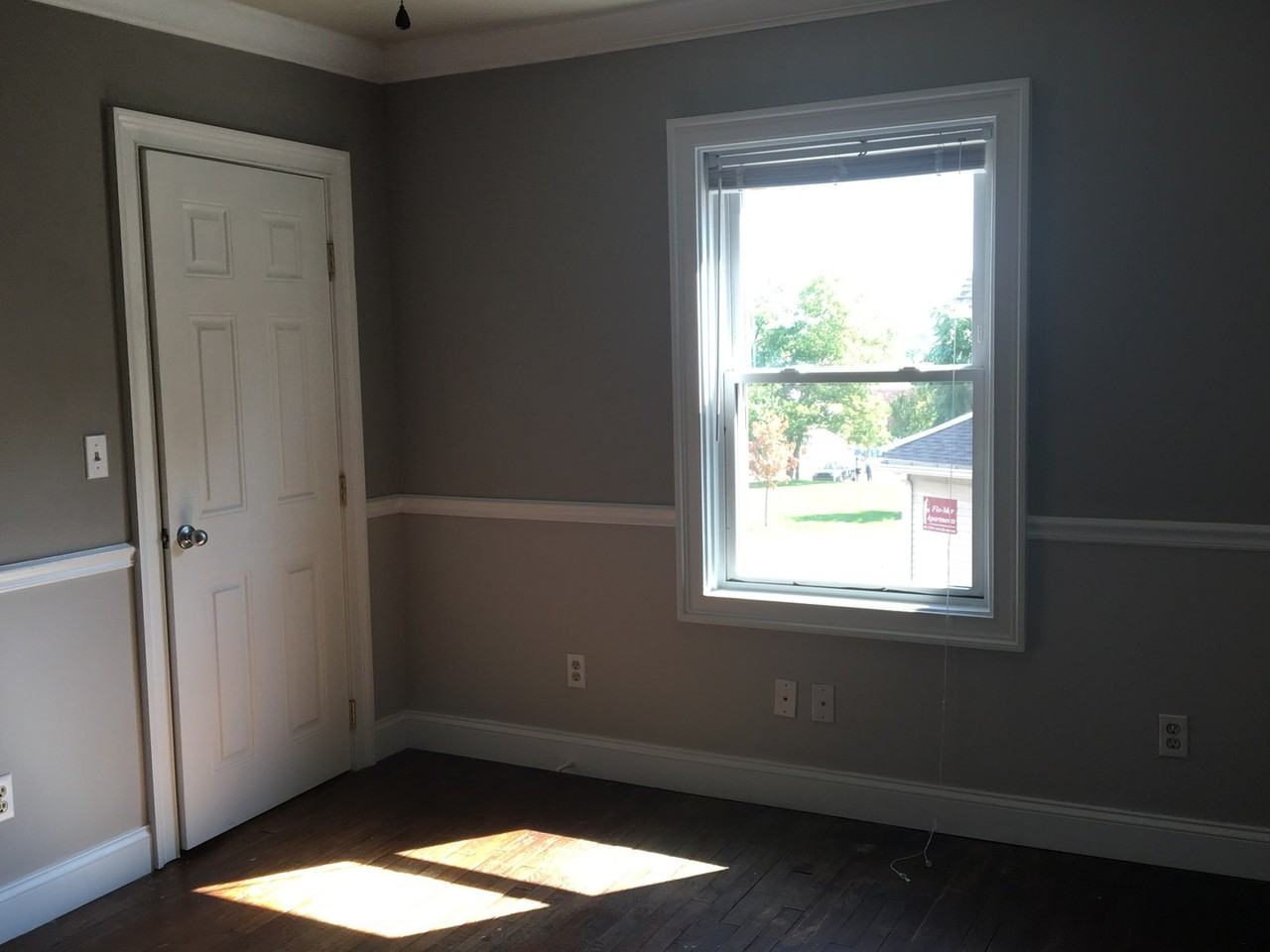 234 N Summit - Photo 7 of 36