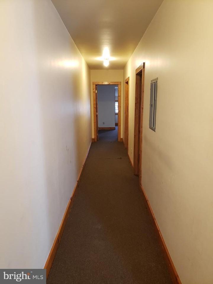 226 Grant St - Photo 2 of 7