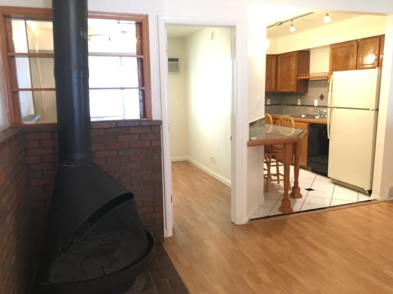 Decalogue - Photo 3 of 30