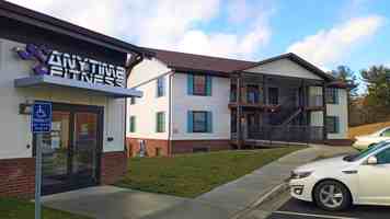 featured image of 124 Atkins Farm Ln