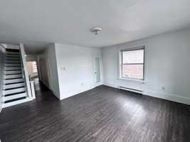 featured image of 2712 Woodlawn St