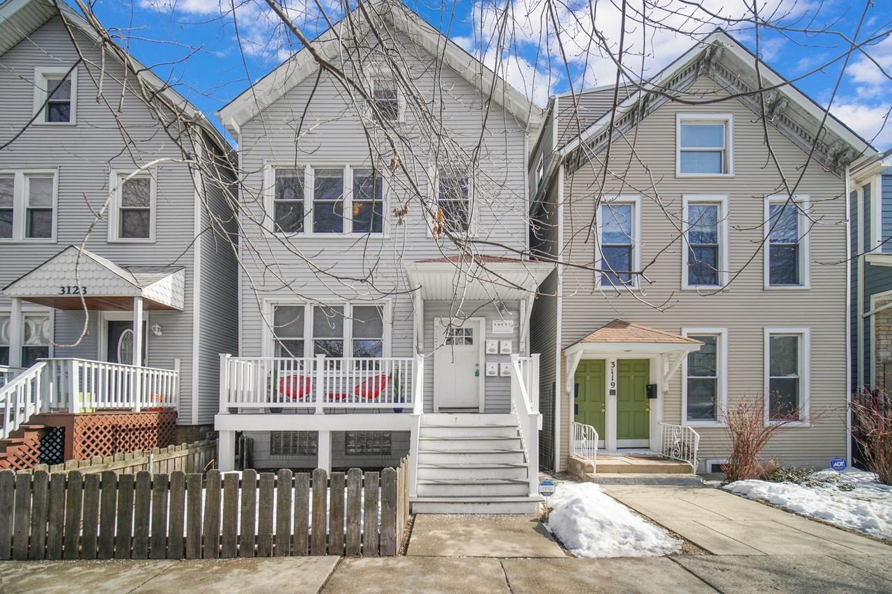 3121 N Southport Ave - Photo 2 of 32