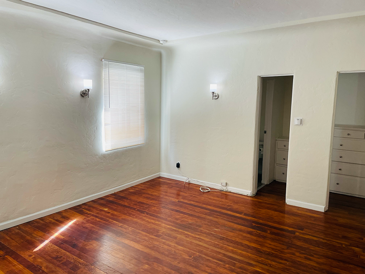 Third Street Executive Residences, LLC - Photo 5 of 29