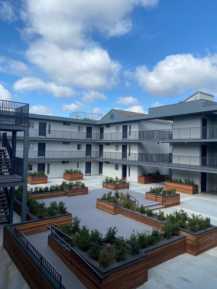 m3333 - Photo 2 of 3