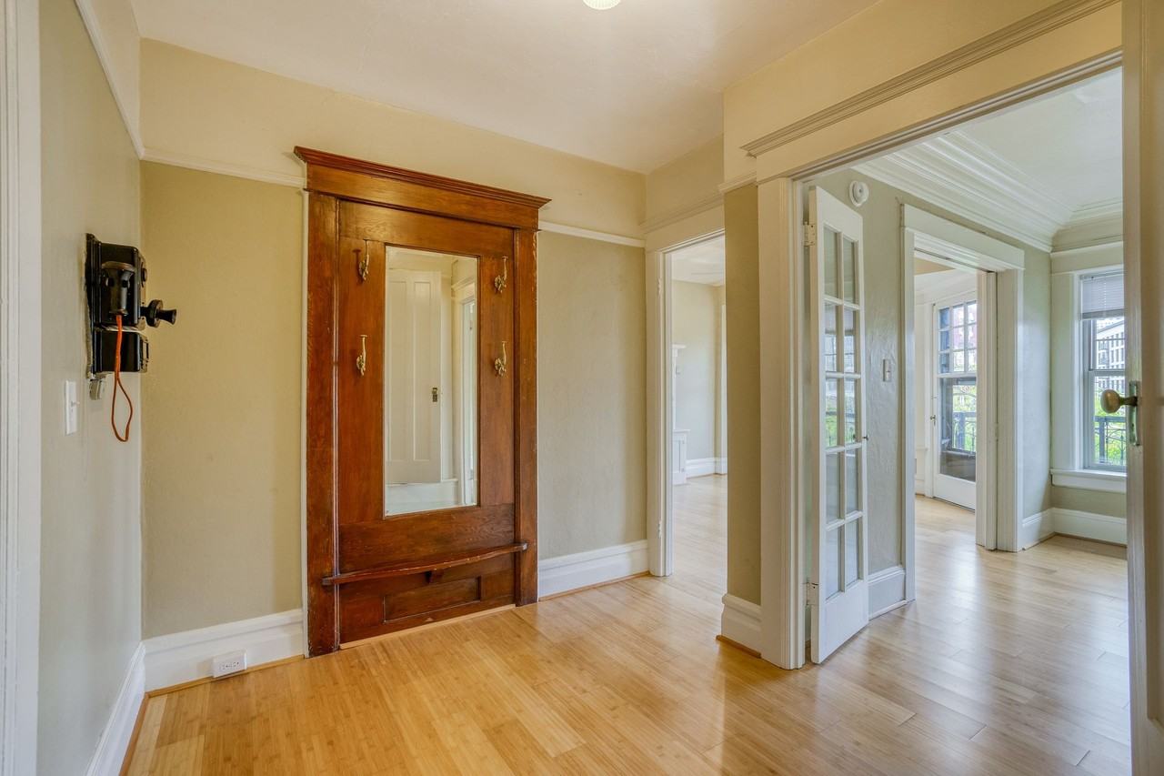 Raintree Apartments - Photo 3 of 20