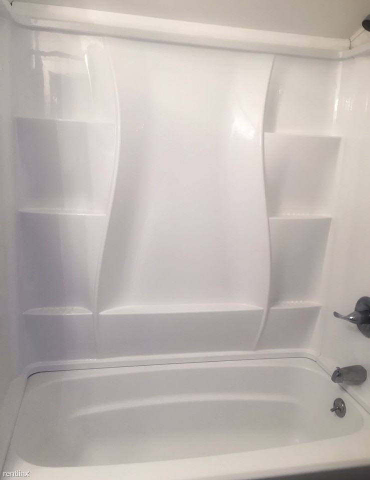 4 Unlisted - Photo 2 of 4