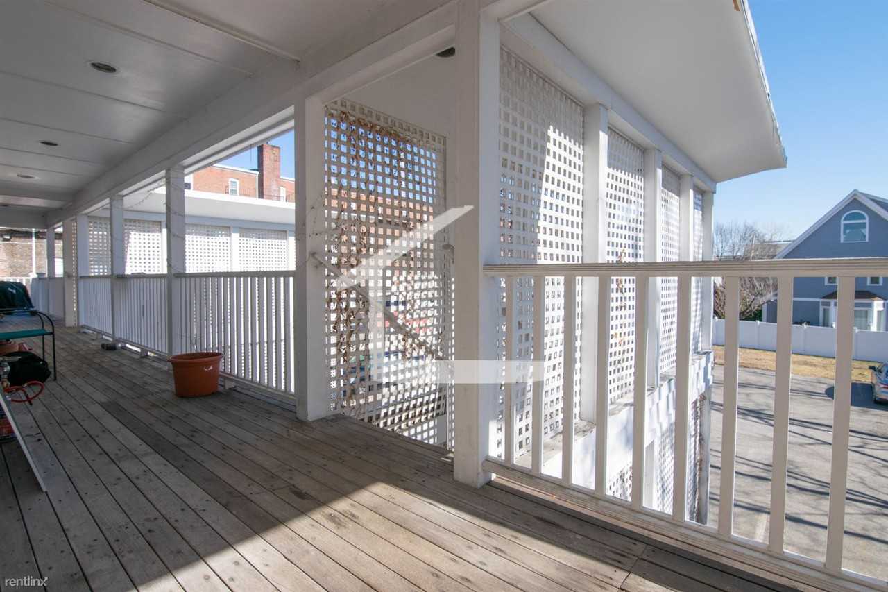 8 Glencoe St - Photo 3 of 4