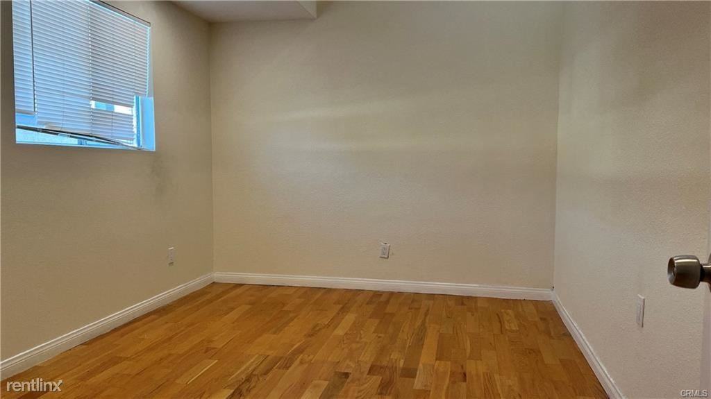 4487 W 135th St - Photo 2 of 10