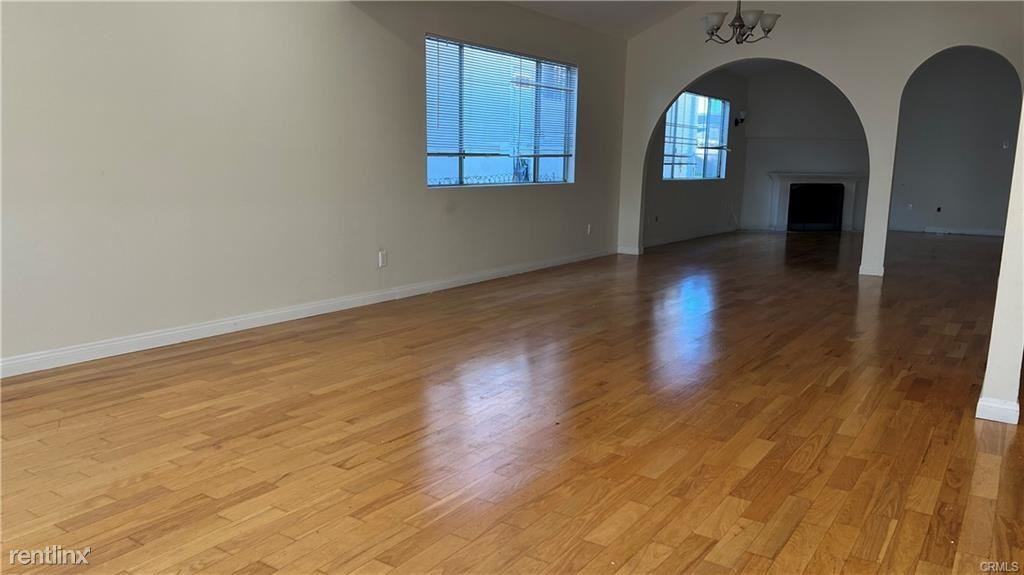 4487 W 135th St - Photo 3 of 10