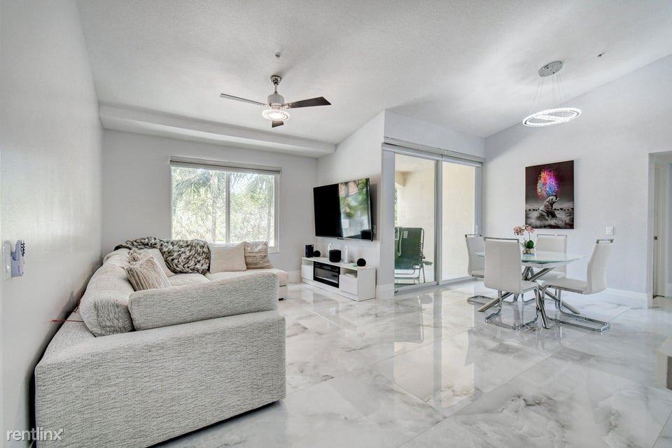 117 Villa Cir - Photo 3 of 20