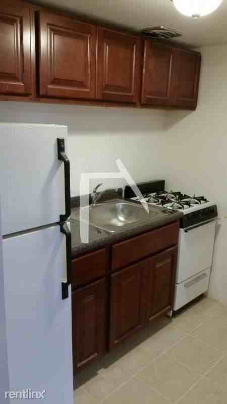 155 Brighton Ave - Photo 3 of 7