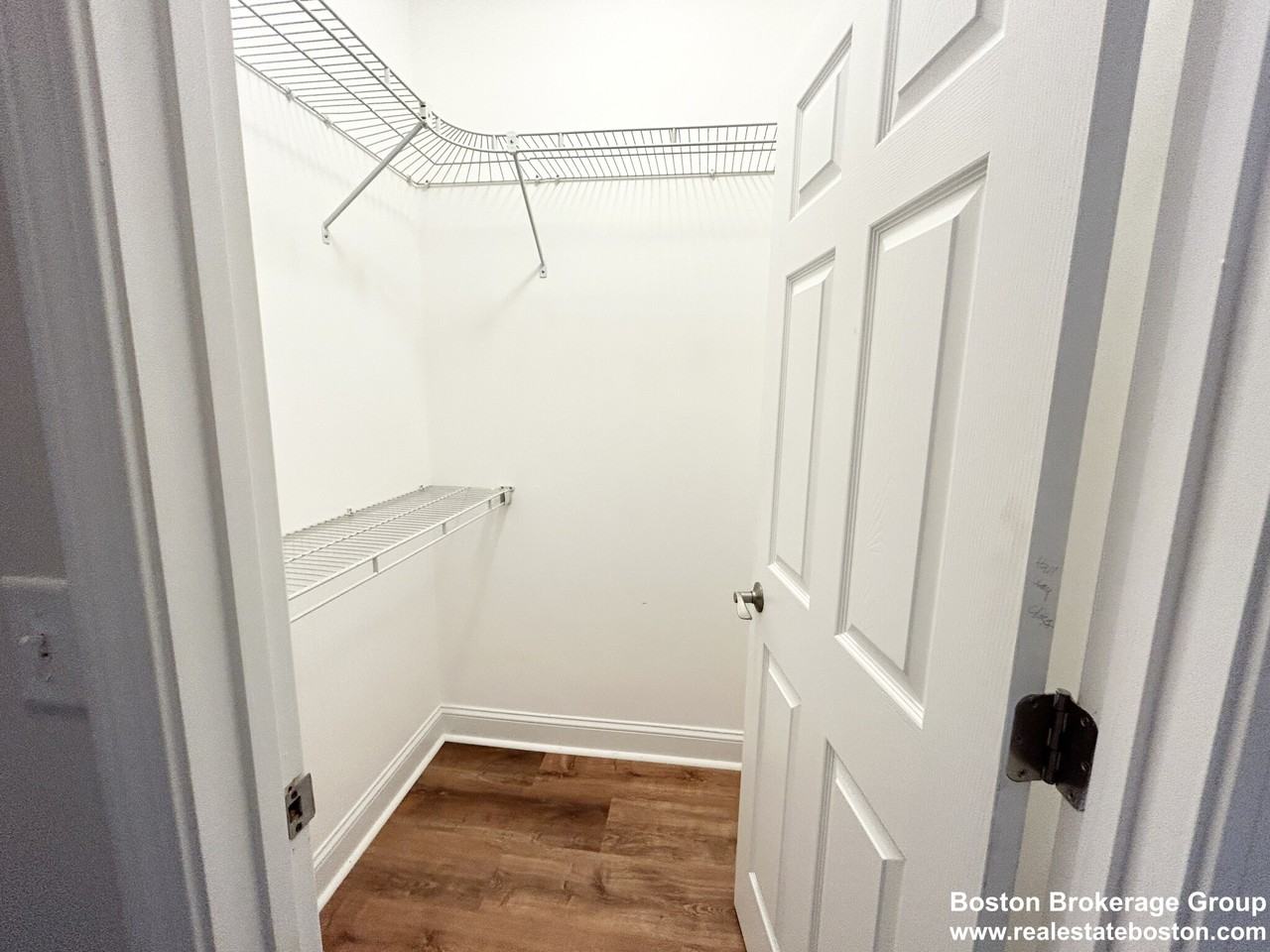 995 Dorchester Ave #2 - Photo 5 of 14