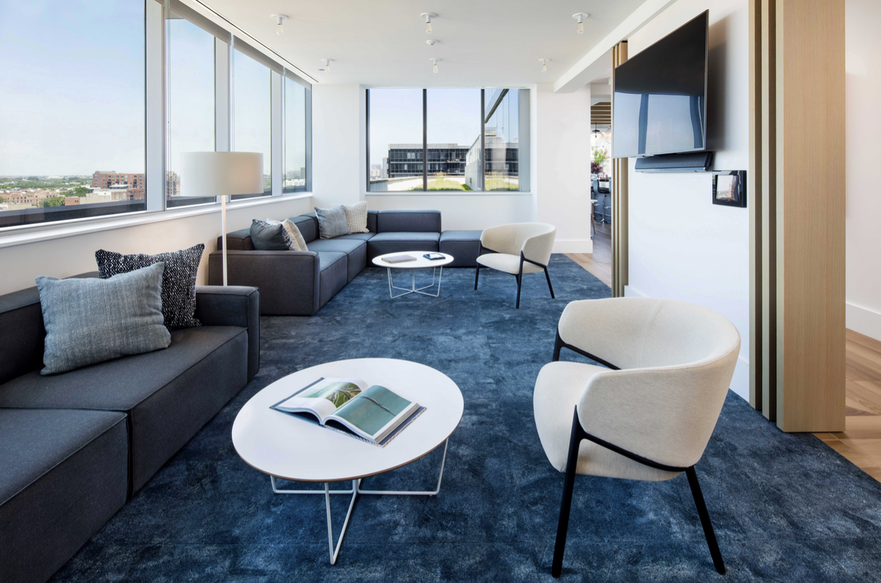 1225 N Wells St - Photo 6 of 7