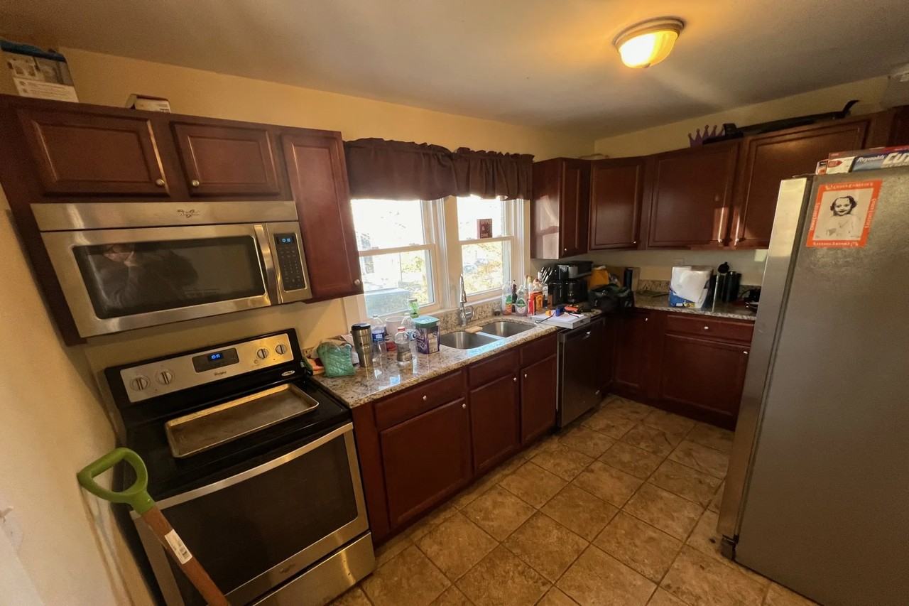 107 Steele Ave - Photo 3 of 35