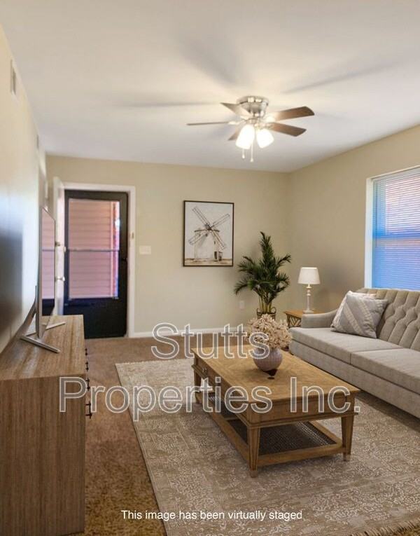 900 N Montgomery Ave #101