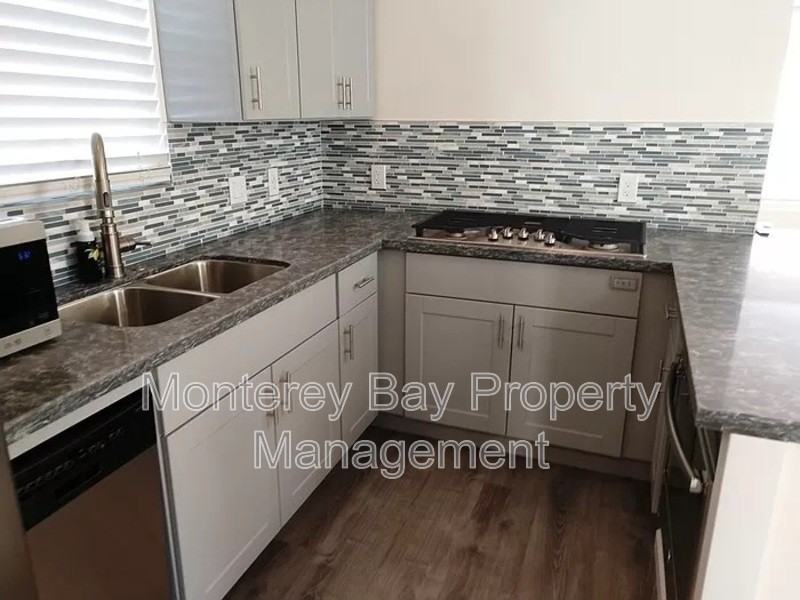 650 Spencer St - Photo 7 of 17